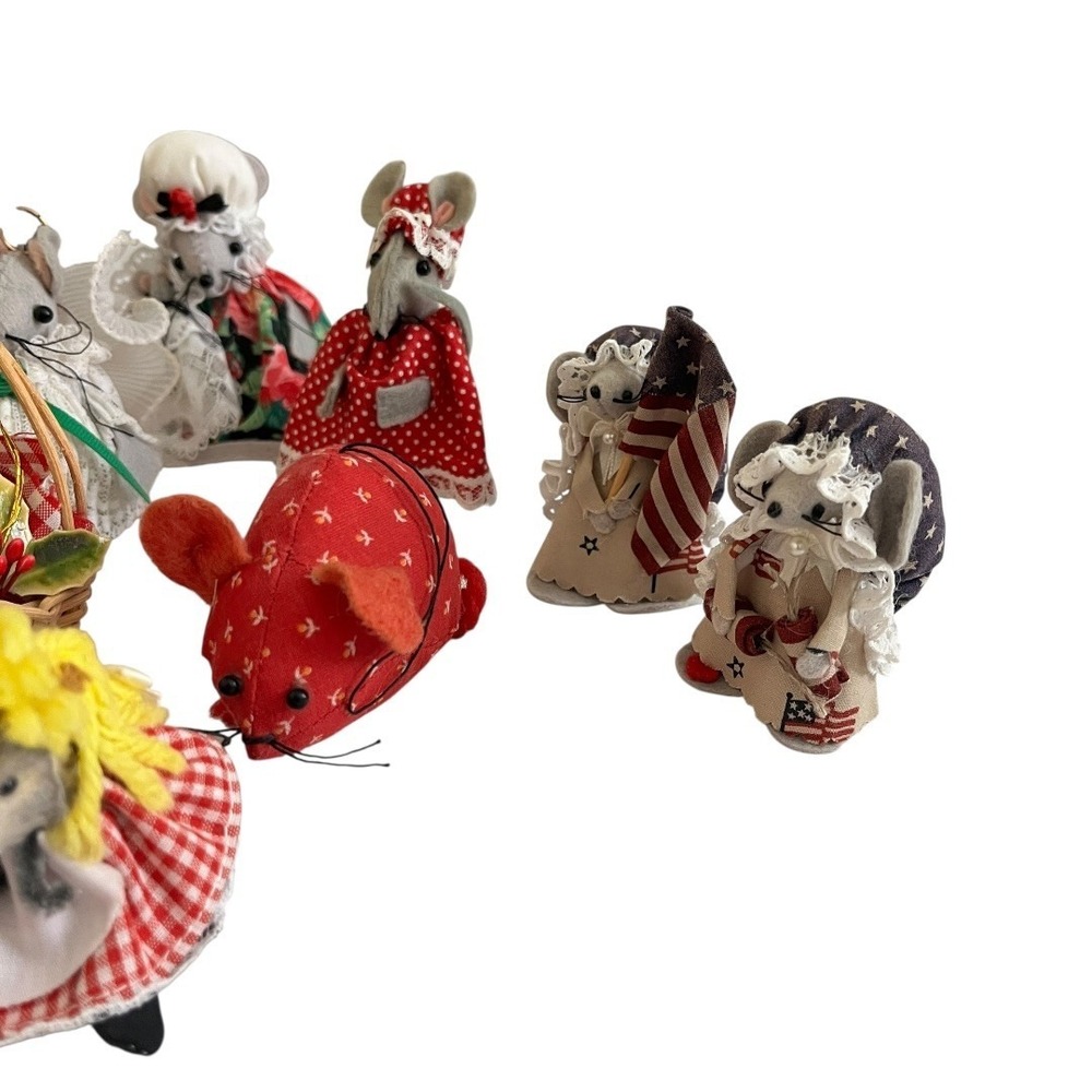 14 Vintage Mice Felt Real Mouse Figurines Mix Style Holiday Patriotic Misc Decor - Picture 16 of 17